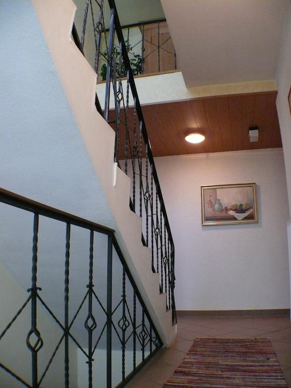 Hotel Garni Pension Ruth Mutterstadt Exterior foto