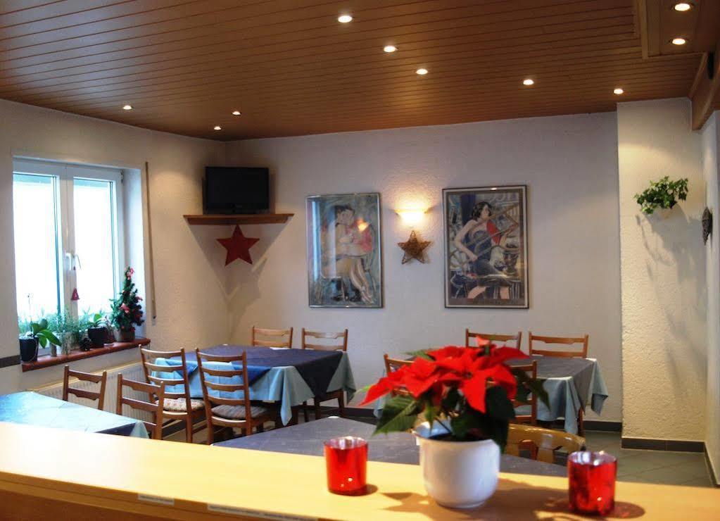 Hotel Garni Pension Ruth Mutterstadt Exterior foto